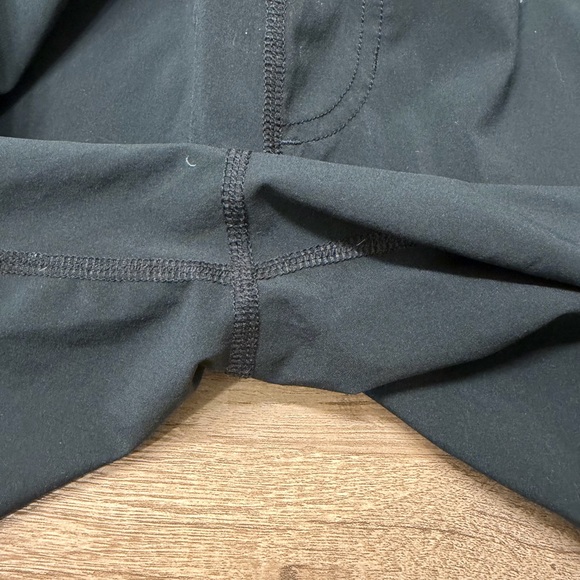 Lululemon Men’s Response Running Shorts Black - Picture 8 of 12